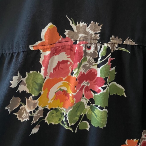 Button Down Spring Dress - Picture 5 of 6